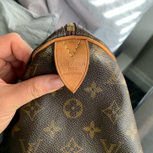 Authentic Louis Vuitton Speedy 25 w/ lock & key - Picture 2 of 8